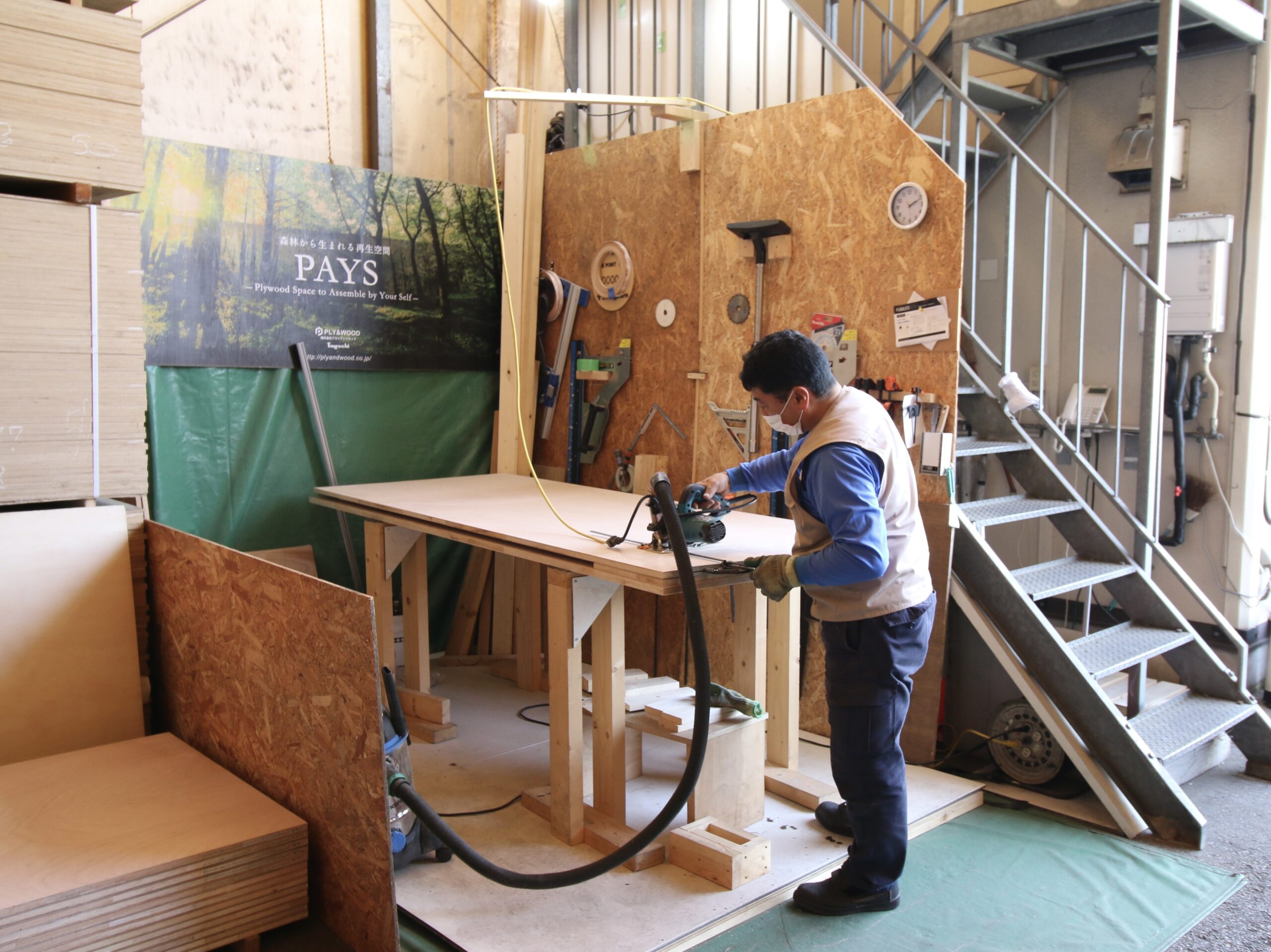 新木場にある新しい時代の材木屋 ＜ PLY＆WOOD（プライアンドウッド